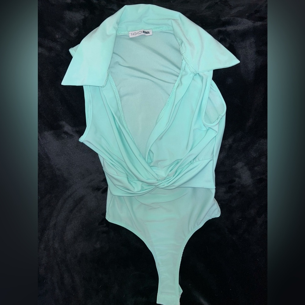 Fashion Nova Collard Bodysuit Top